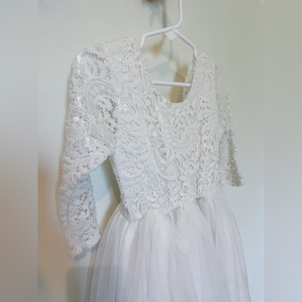 Girls White Lace Quarter Sleeve Long Tulle Dress - Picture 2 of 5